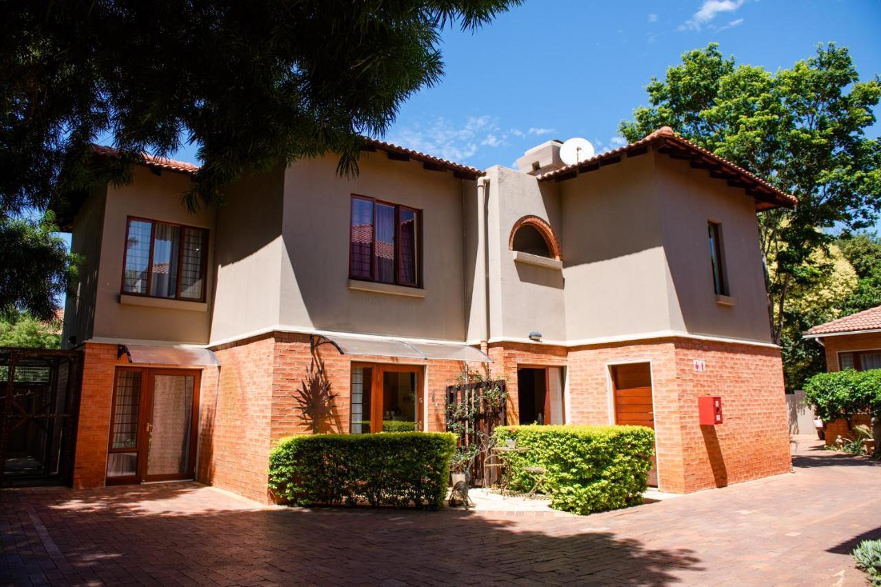 37 On Charles Pretoria Exterior foto