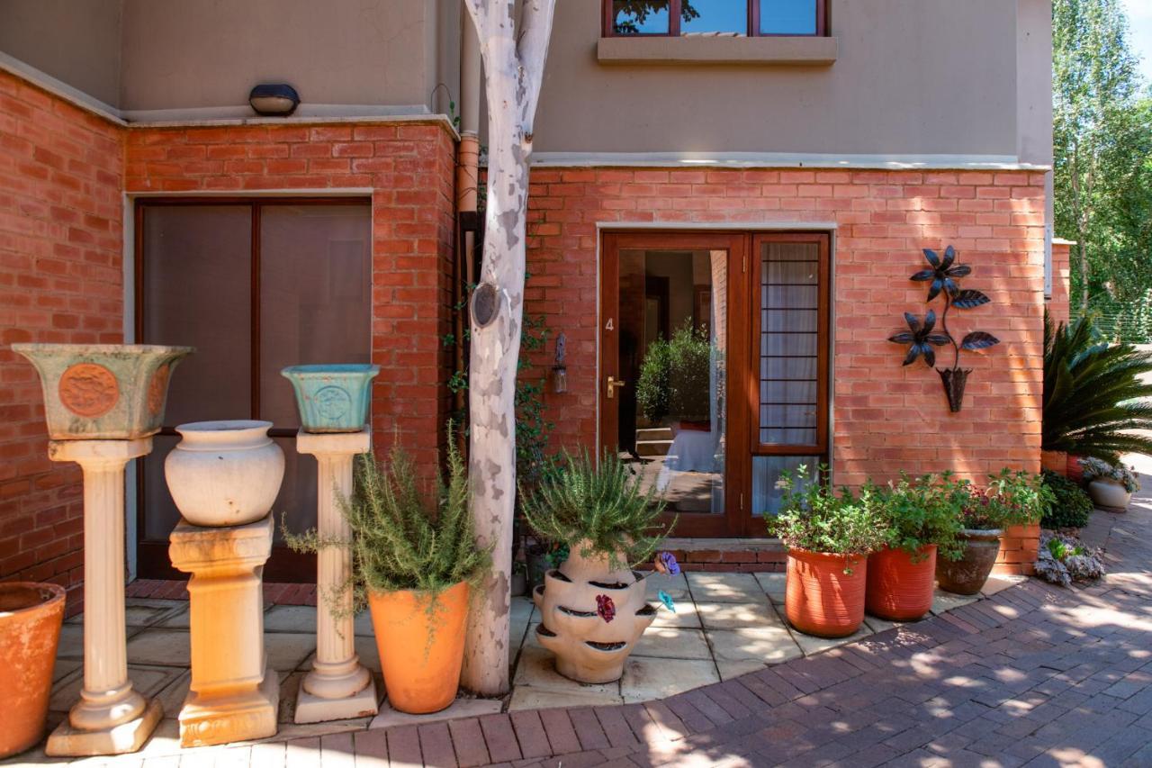 37 On Charles Pretoria Exterior foto